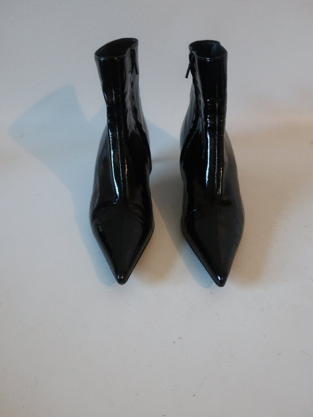 Womens Barneys New York Dixie Barne Blk Patent Leather Kitten Heel Booties 38/8